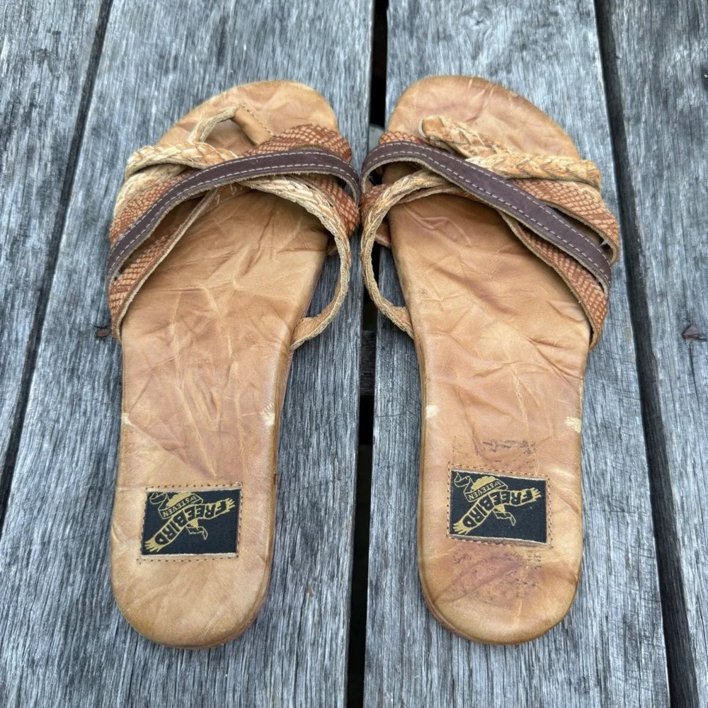 Freebird by Steven Steven Sugar Leather Slide Sandals Tan‎ Snakeskin Braided 7